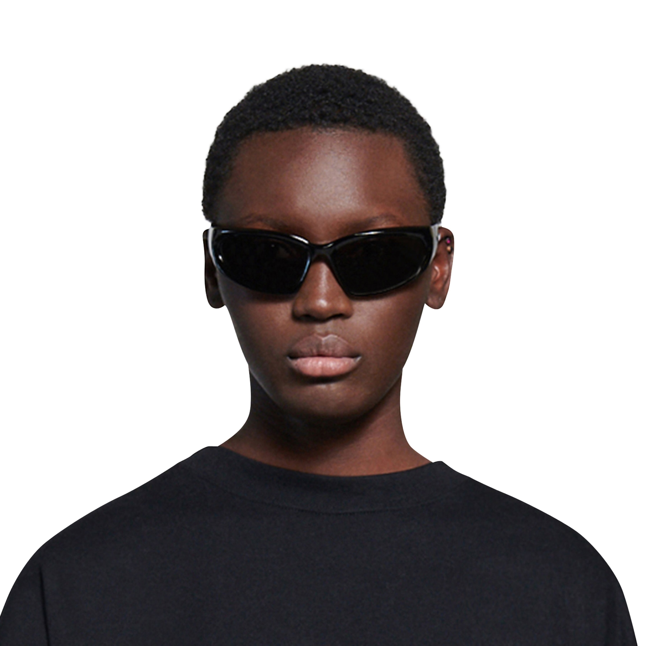 Swift Oval Sunglasses in Black - Image 2